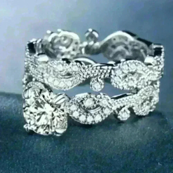 New Silver Engagement Ring Set 💍 - Picture 2 of 3